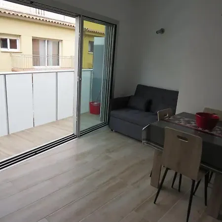 Centre De 500 M De La 6 Personnes Rav Apartment *