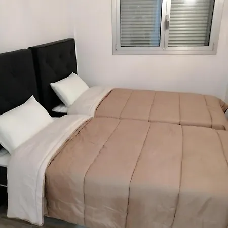 Apartment Centre De 500 M De La 6 Personnes Rav