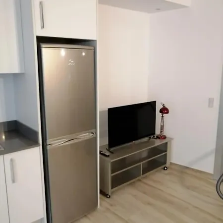 Apartment Centre De 500 M De La 6 Personnes Rav